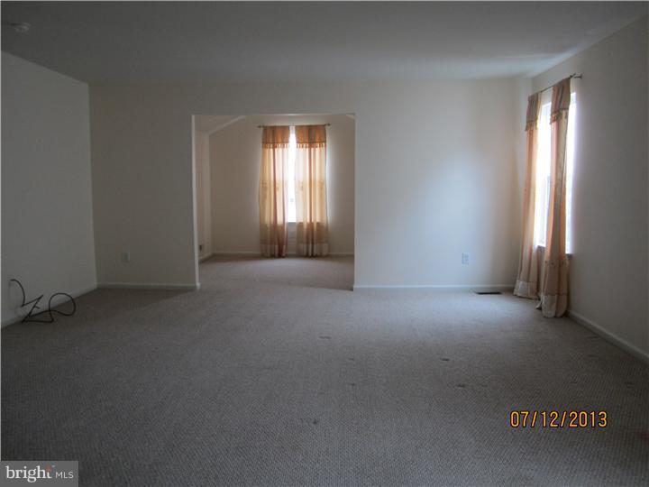 10 Log Cabin Road Sicklerville, NJ 08081 - Photo 15 of 24 Master Bedroom