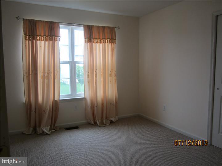 10 Log Cabin Road Sicklerville, NJ 08081 - Photo 21 of 24 Bedroom 4