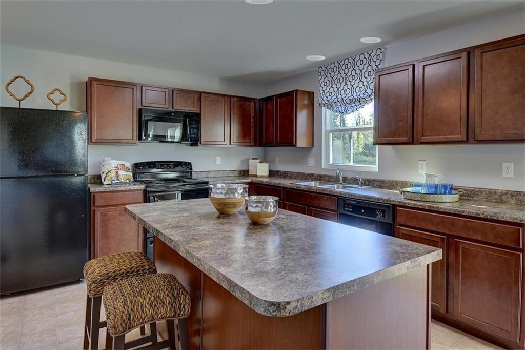 2714 Pointe Club Road Indianapolis, IN 46229 - Photo 4 of 12