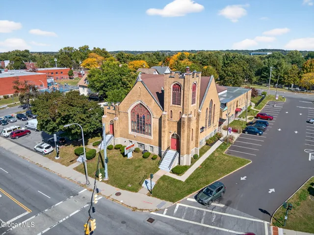$2,000,000 | 585 Central Avenue, Albany, NY 12206
