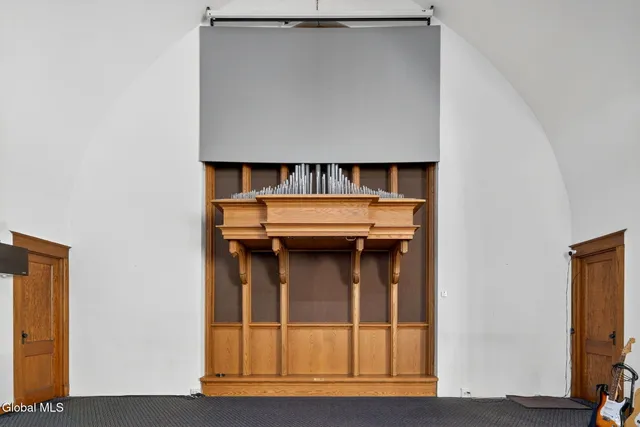 $2,000,000 | 585 Central Avenue, Albany, NY 12206