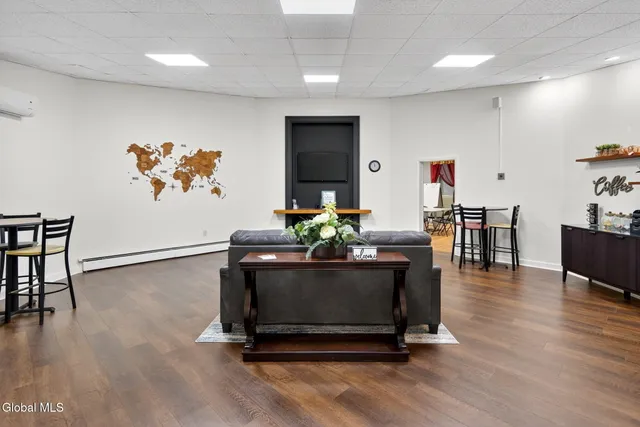 $2,000,000 | 585 Central Avenue, Albany, NY 12206