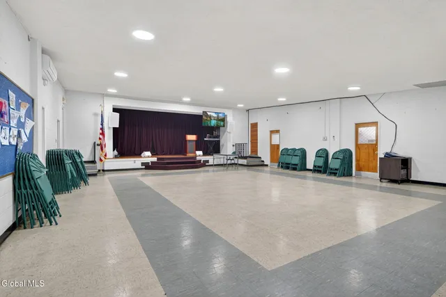 $2,000,000 | 585 Central Avenue, Albany, NY 12206