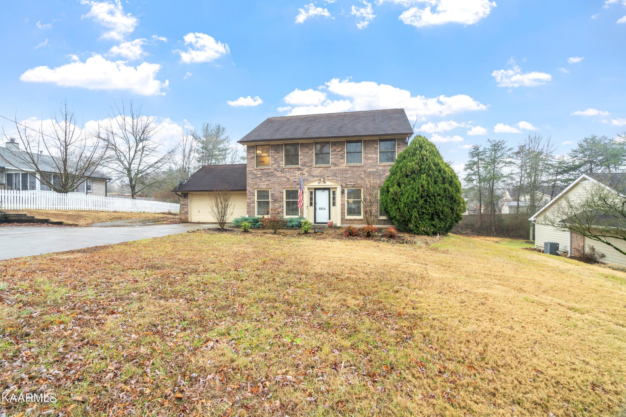 8824 Nubbin Ridge Road Knoxville, TN 37923 - Photo 2 of 22 Gallery Image 2
