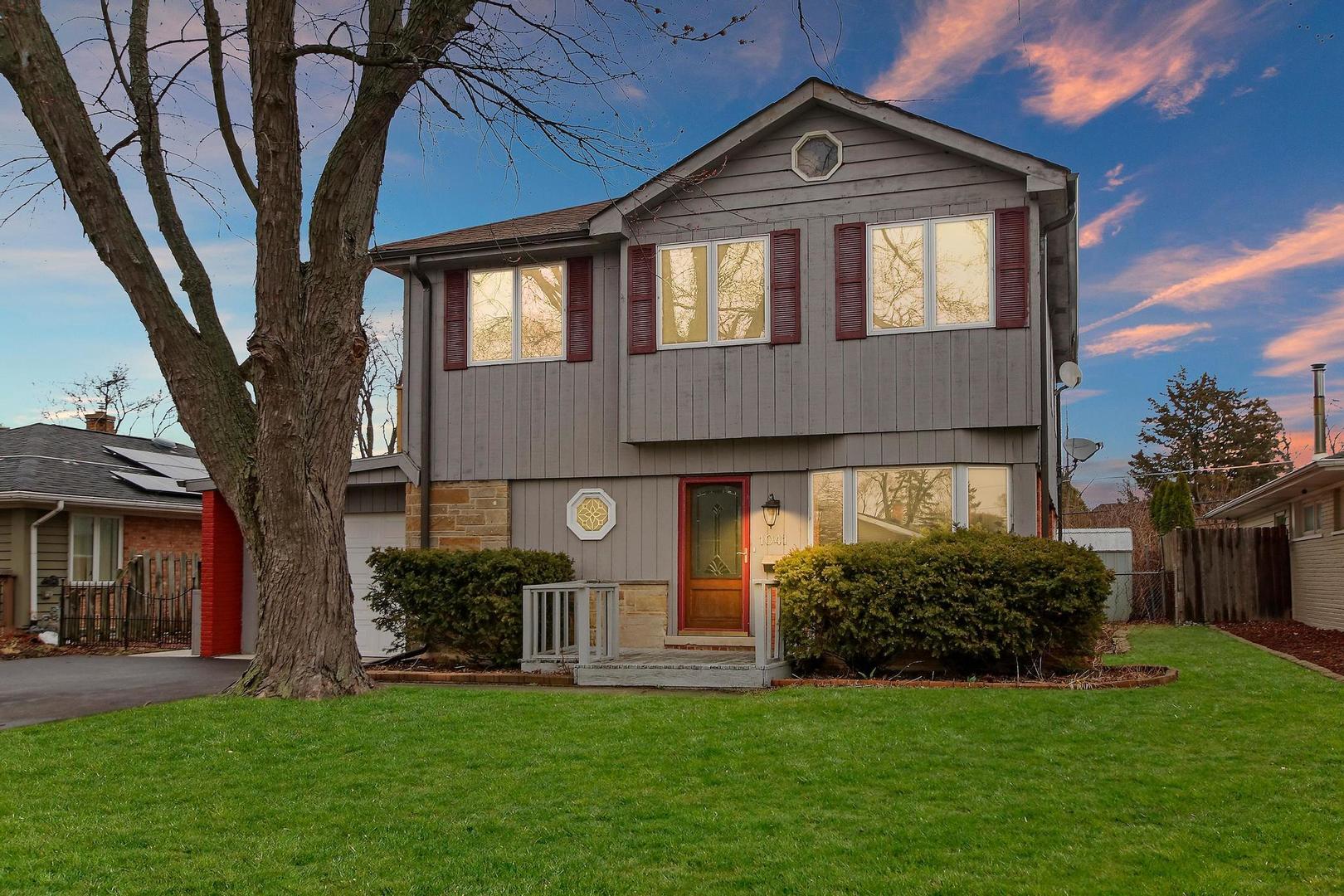 1041 Midway Road Northbrook, IL 60062 - Photo 1 of 26