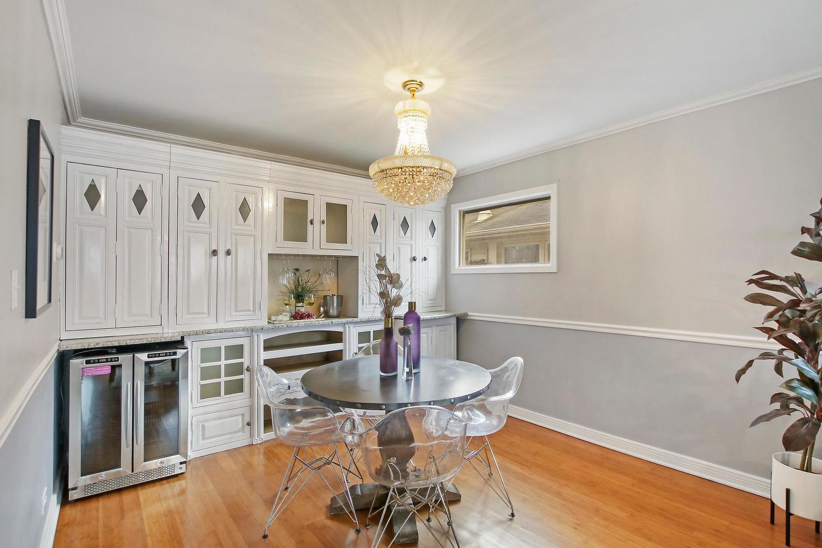 1041 Midway Road Northbrook, IL 60062 - Photo 7 of 26