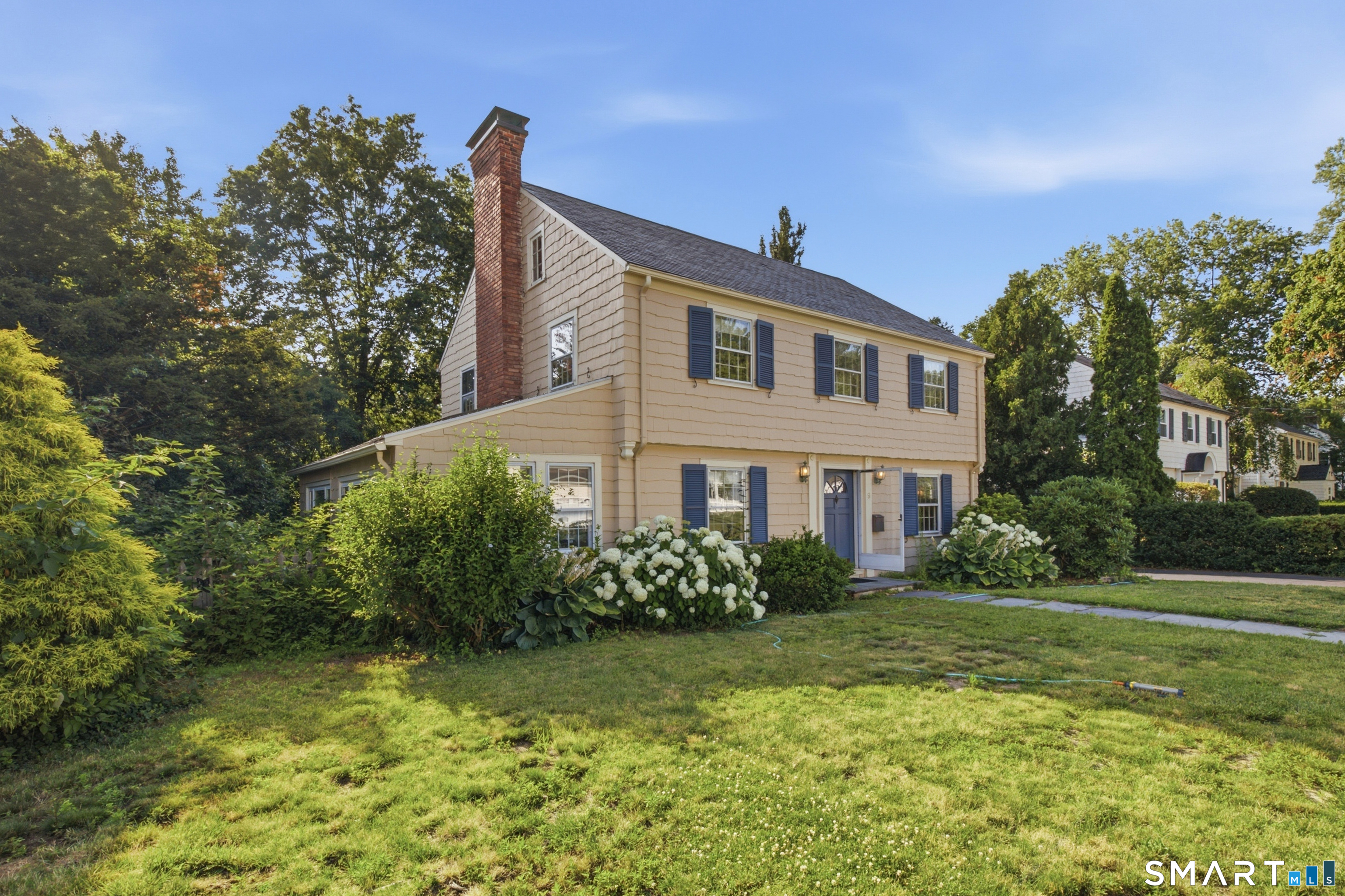 9 Stratford Road West Hartford, CT 06117 - Photo 3 of 40 A front walkway and slate roof