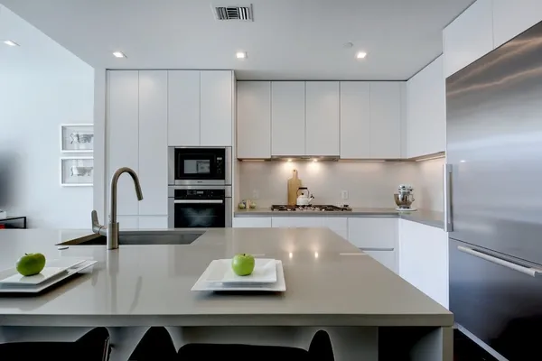 $4,050 | 501 West Avenue, Unit 703, Austin, TX 78701