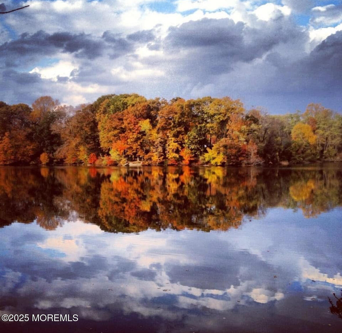207 Lakeside Avenue Colts Neck, NJ 07722 - Photo 3 of 17 a view of a sky