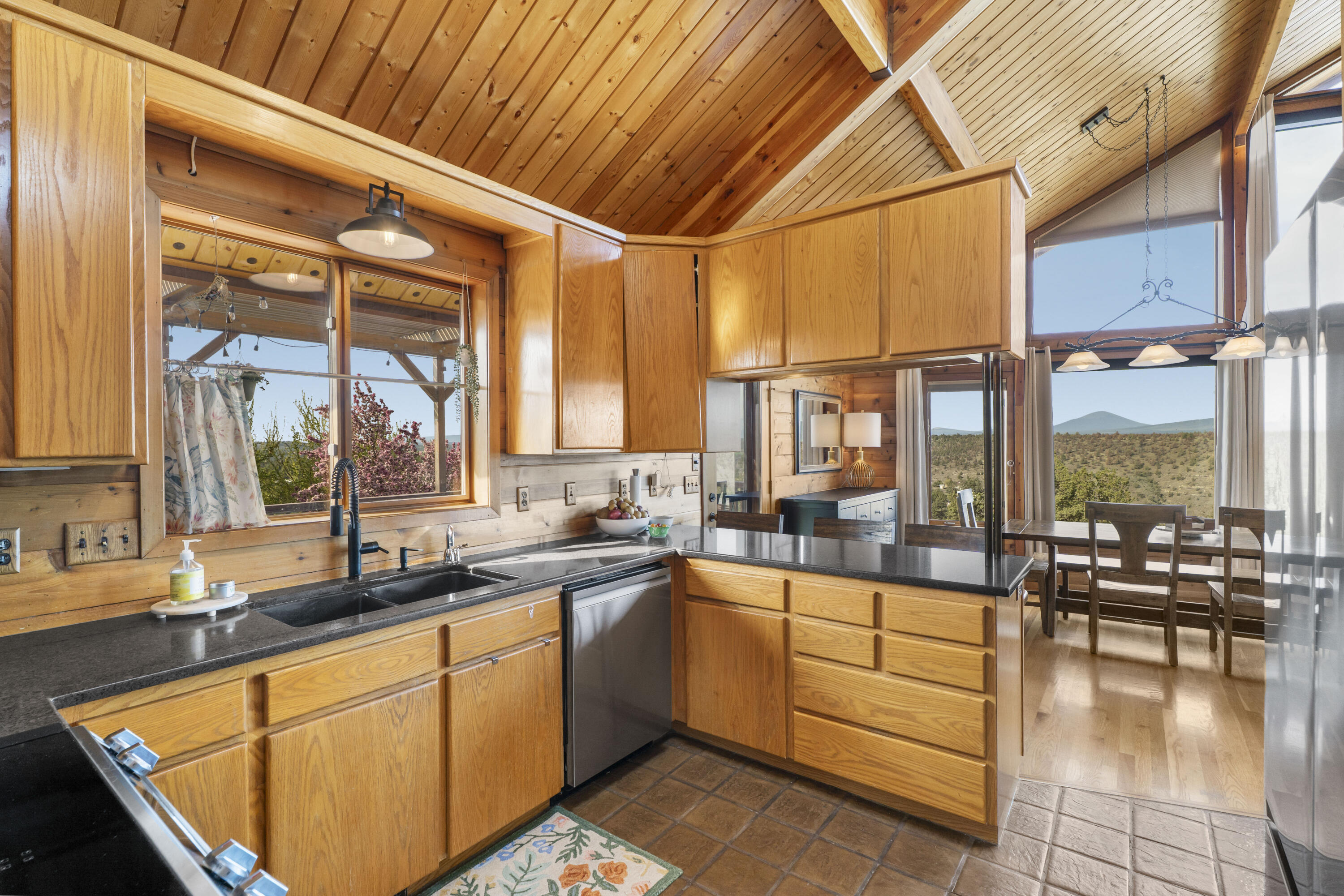 10127 Southwest Shad Road Terrebonne, OR 97760 - Photo 17 of 67