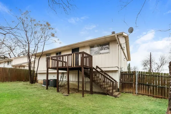 $1,855 | 917 Montclair Drive, Garland, TX 75040