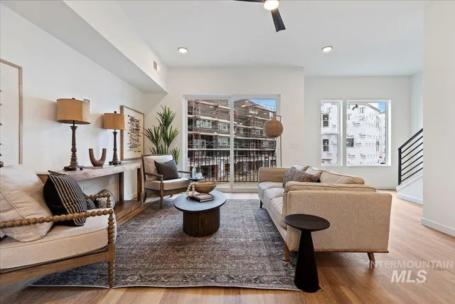 $625,000 | 2013 South Makar Lane, Boise, ID 83706