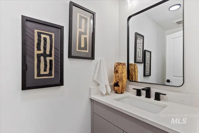 $625,000 | 2013 South Makar Lane, Boise, ID 83706