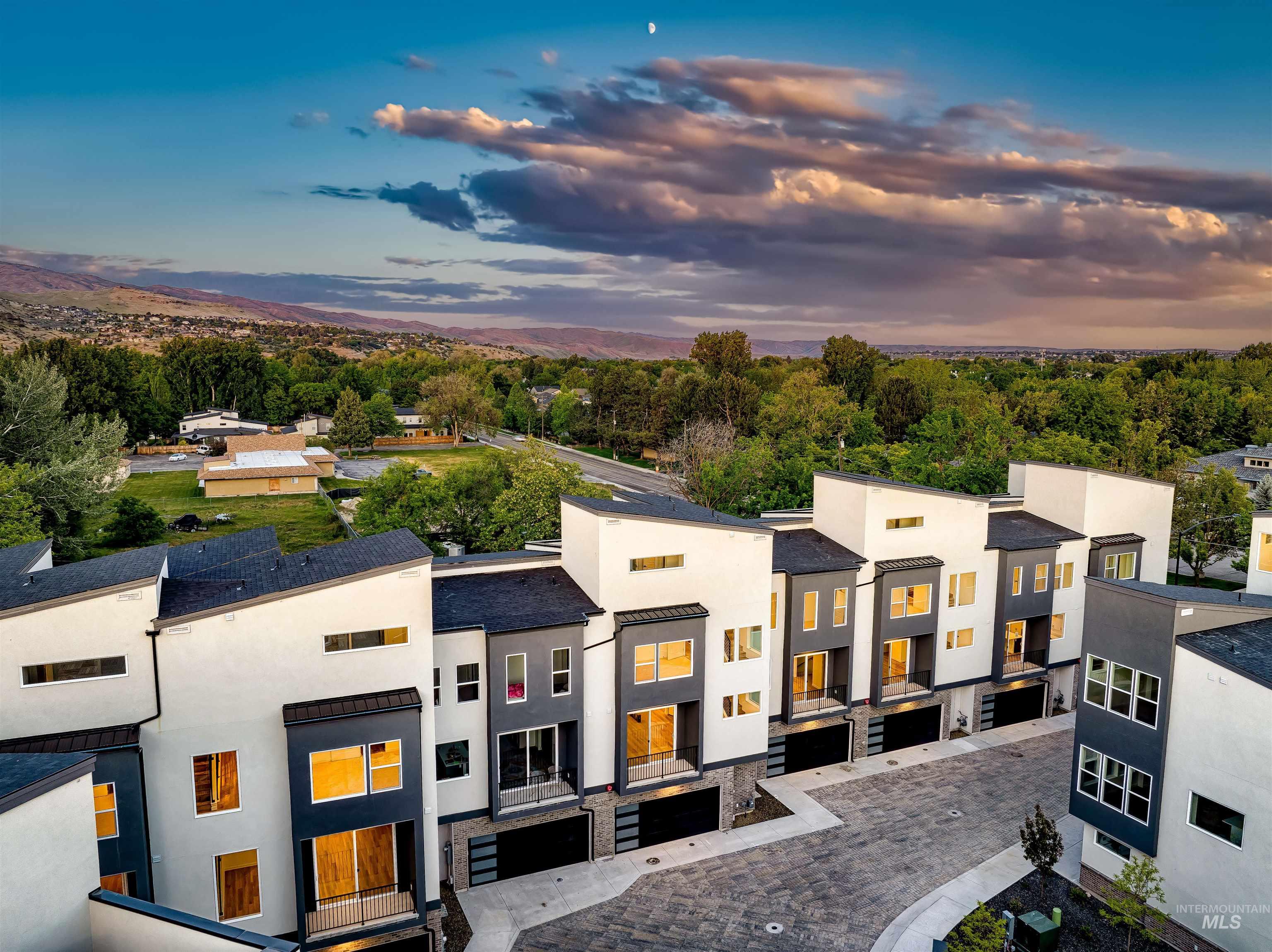 2013 South Makar Lane Boise, ID 83706 - Photo 38 of 43