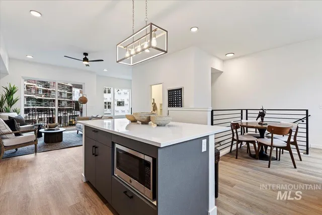 $625,000 | 2013 South Makar Lane, Boise, ID 83706