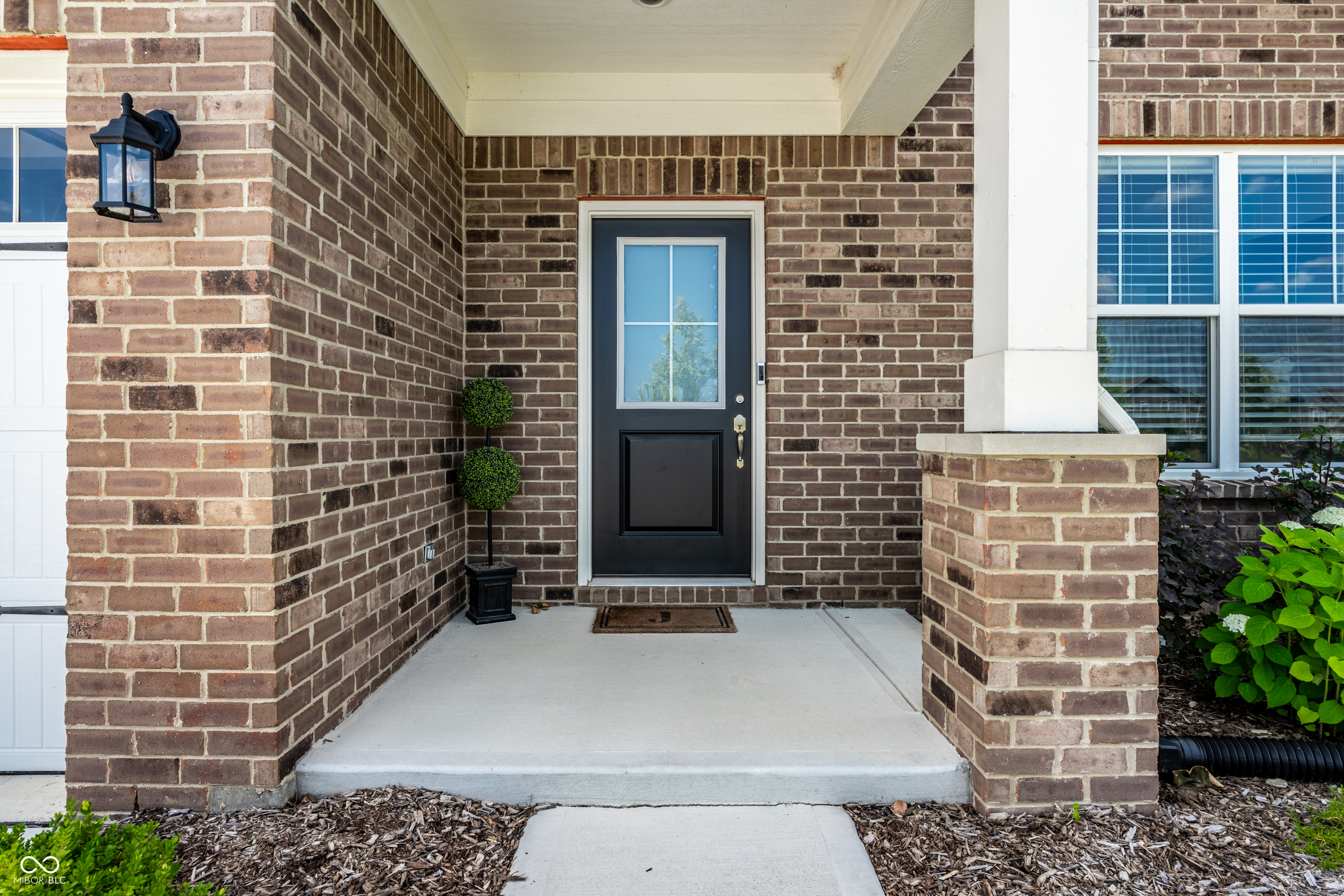 9407 Casey Road Pendleton, IN 46064 - Photo 3 of 36