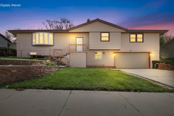 $355,000 | 1513 Roosevelt Drive North, West Bend, WI 53090
