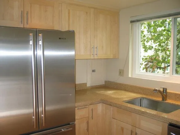 $2,300 | 155 North El Camino, Unit 36, San Mateo, CA 94402