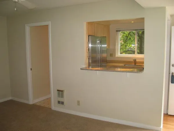 $2,300 | 155 North El Camino, Unit 36, San Mateo, CA 94402
