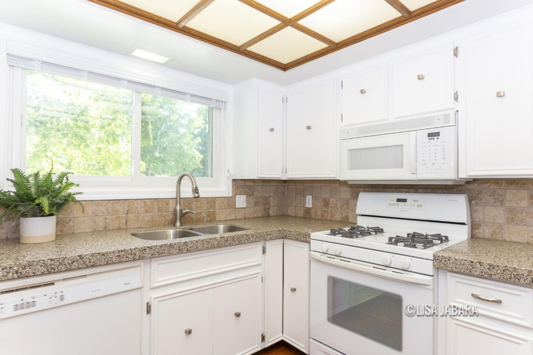 1473 Ridgewood Drive Jenison, MI 49428 - Photo 5 of 44 1473 Ridgewood Drive_37