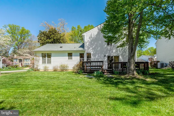 $824,888 | 6054 Burnside Landing Drive, Burke, VA 22015