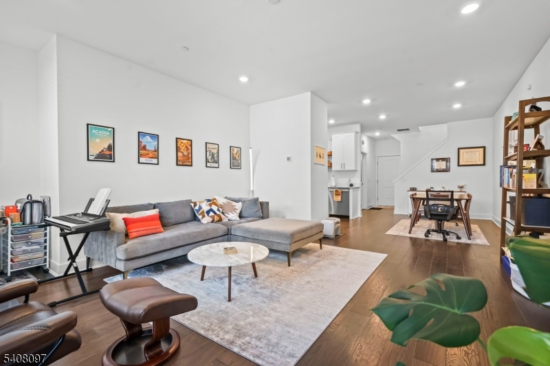 353 Main Street Little Falls, NJ 07424 - Photo 2 of 19