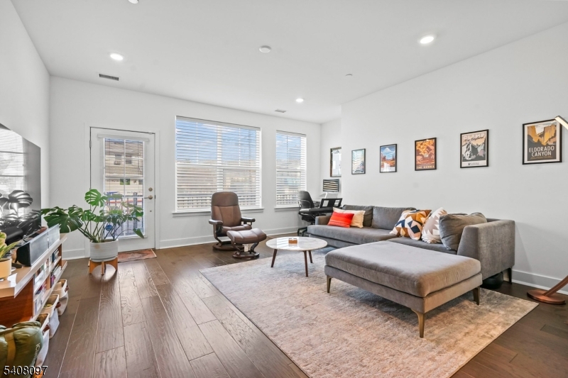 353 Main Street Little Falls, NJ 07424 - Photo 5 of 19