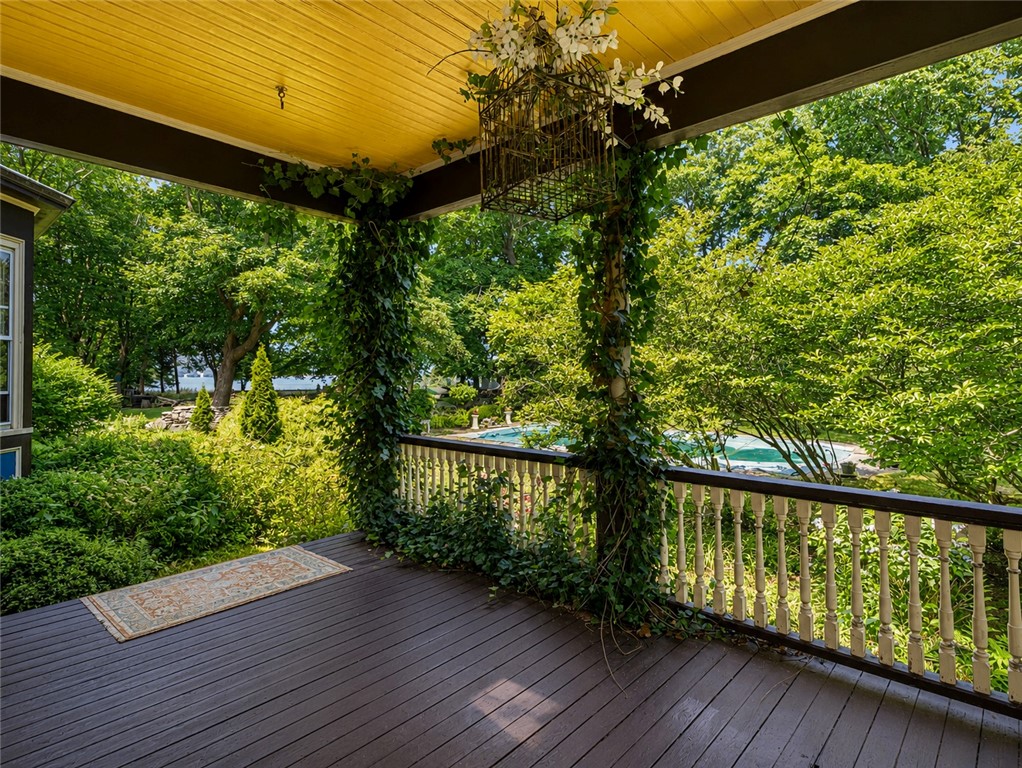 219 Nanaquaket Road Tiverton, RI 02878 - Photo 31 of 50