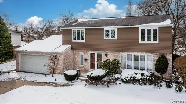 $424,900 | 27 Summerview Road, Amherst, NY 14221