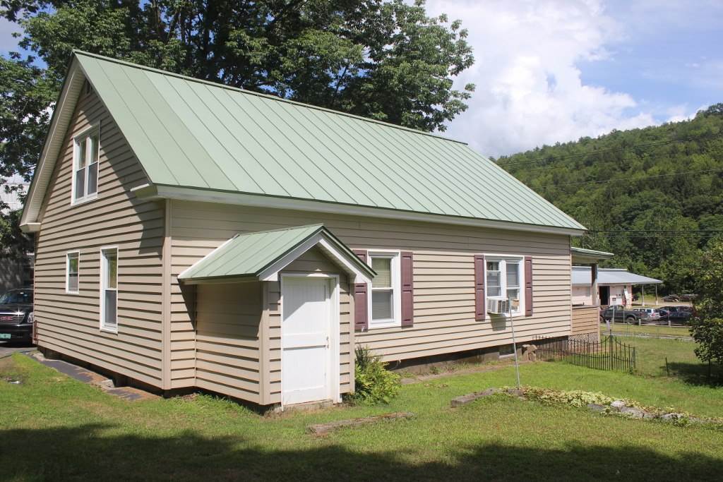 293 Clinton Street Springfield, VT 05156 - Photo 6 of 17