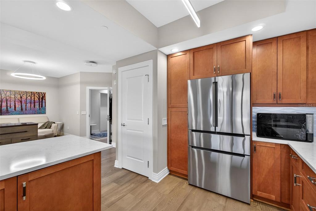 1325 Snell Isle Boulevard Northeast, Unit 302 St. Petersburg, FL 33704 - Photo 12 of 62