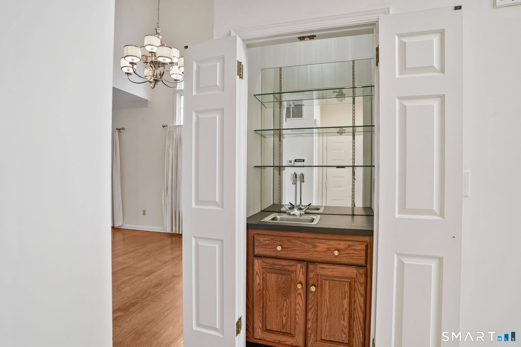 15 Old Stamford Road, Unit D New Canaan, CT 06840 - Photo 15 of 37