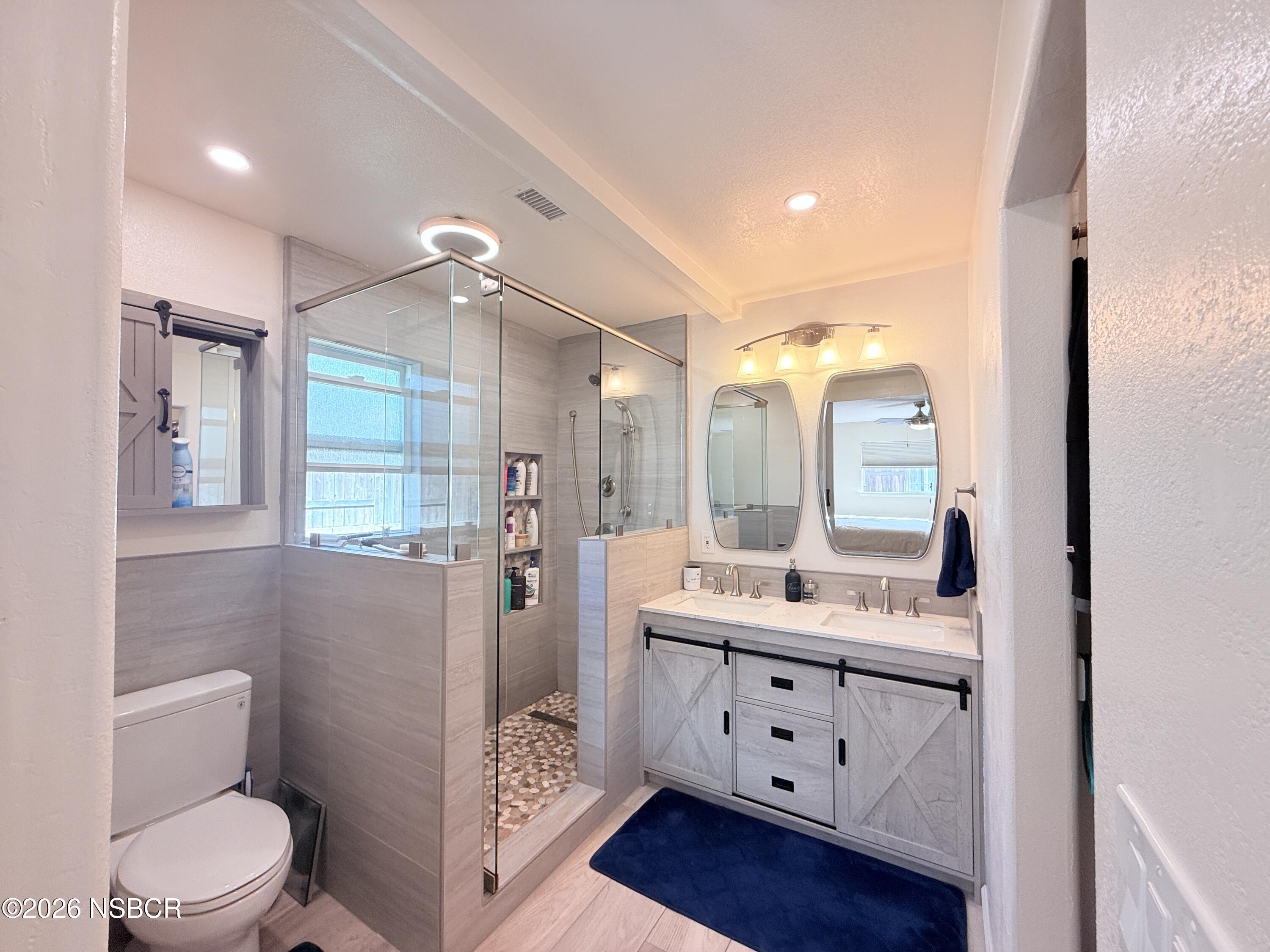 4031 Hillview Road Santa Maria, CA 93455 - Photo 7 of 12 Primary Bathroom