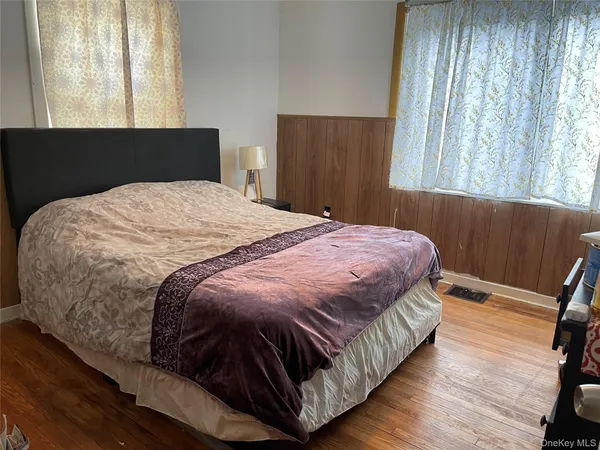 $2,200 | 196 Carson Avenue, Newburgh, NY 12550