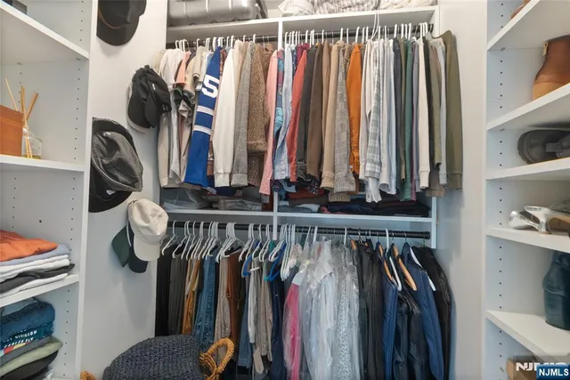 $644,000 | 476 Monmouth Street, Unit 203, Jersey City, NJ 07302