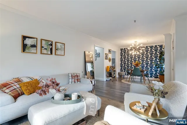 $644,000 | 476 Monmouth Street, Unit 203, Jersey City, NJ 07302