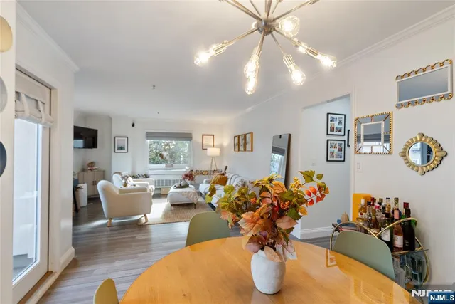 $644,000 | 476 Monmouth Street, Unit 203, Jersey City, NJ 07302