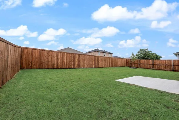 $379,990 | 533 Marcus Lane, Crowley, TX 76036