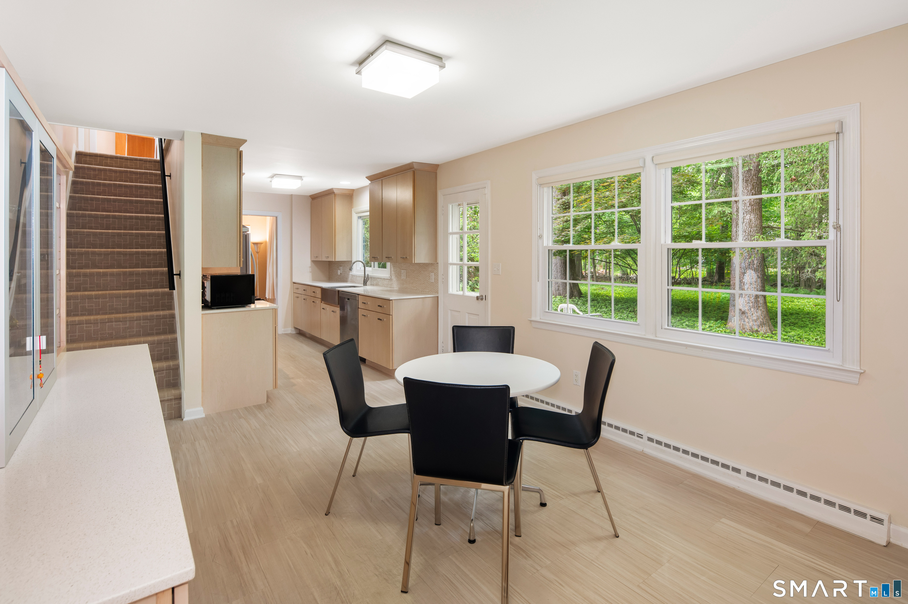 326 Four Brooks Road Stamford, CT 06903 - Photo 7 of 39