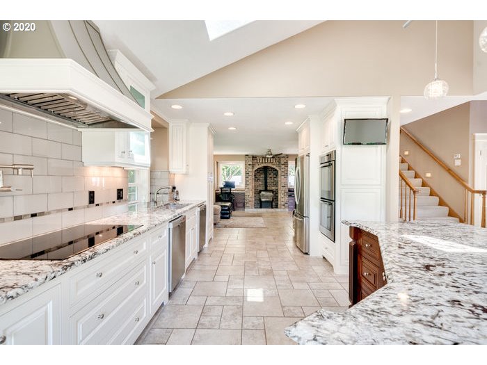16270 South Thayer Road Oregon City, OR 97045 - Photo 11 of 32 Gallery Image 11
