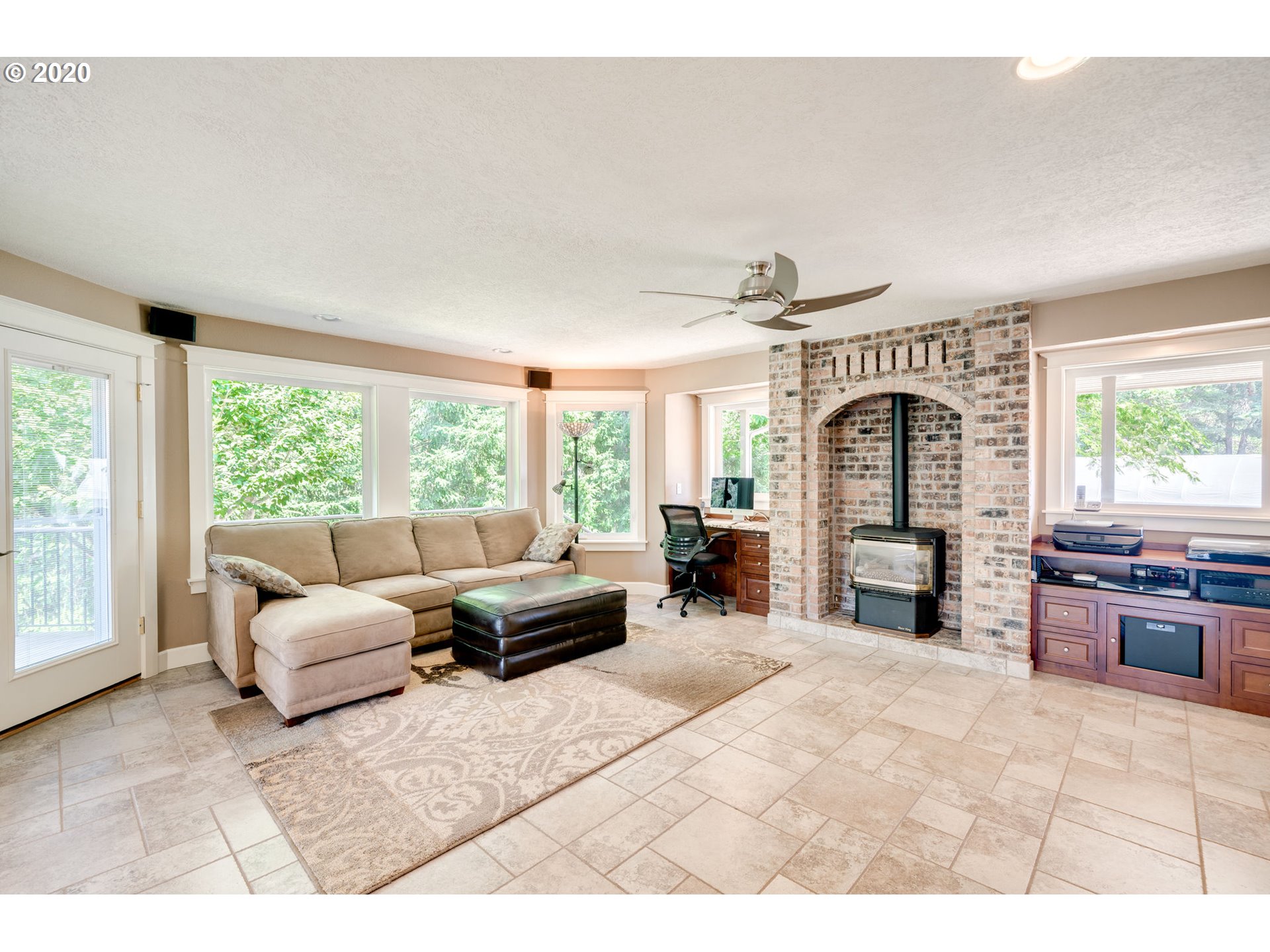 16270 South Thayer Road Oregon City, OR 97045 - Photo 15 of 32 Gallery Image 15