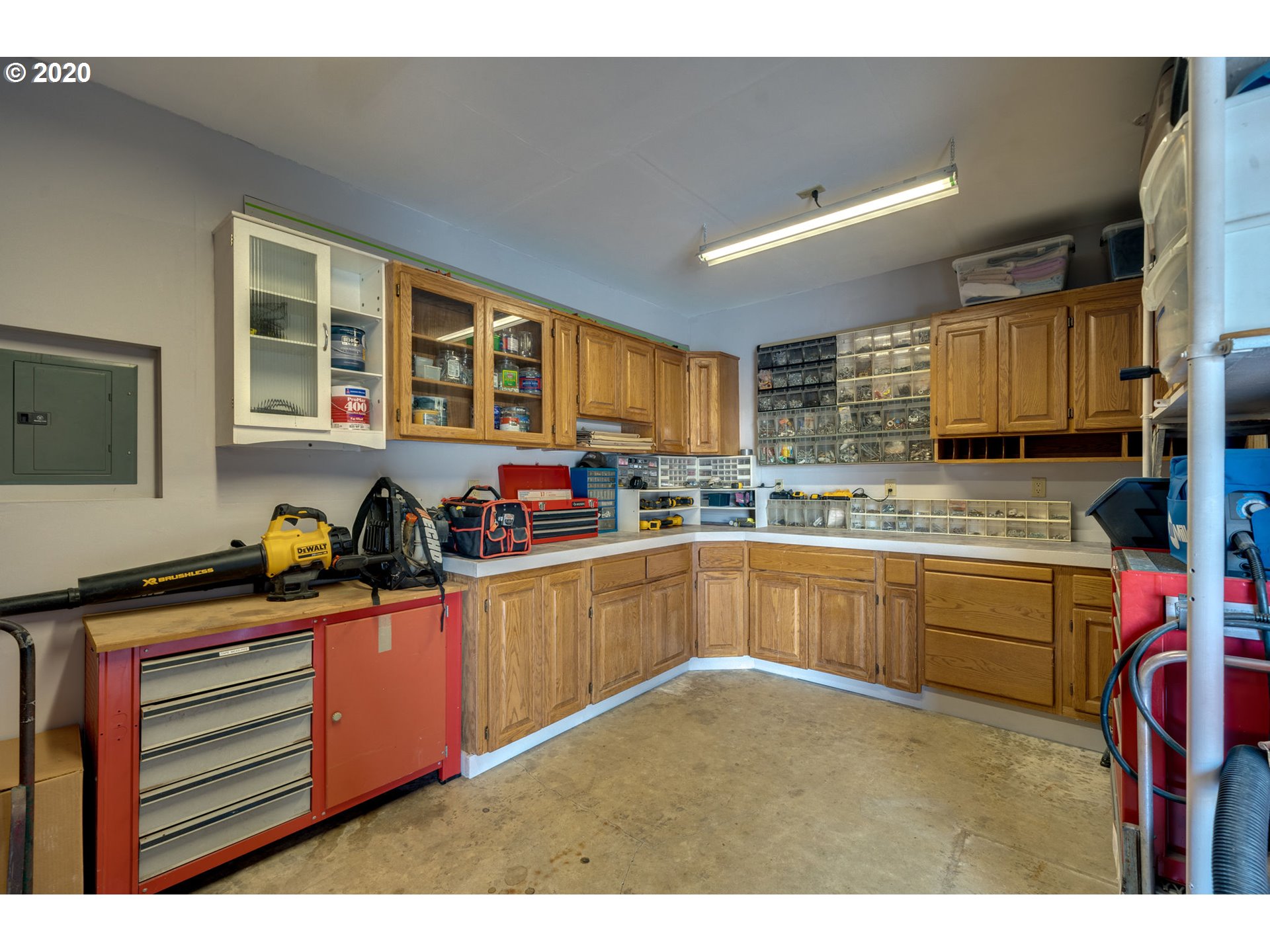 16270 South Thayer Road Oregon City, OR 97045 - Photo 30 of 32 Gallery Image 30