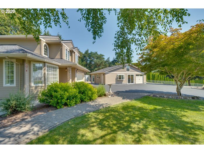 16270 South Thayer Road Oregon City, OR 97045 - Photo 3 of 32 Gallery Image 3