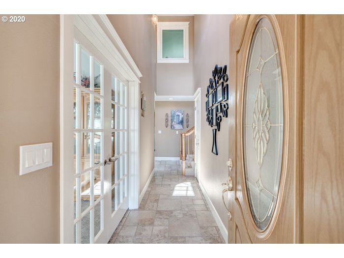 16270 South Thayer Road Oregon City, OR 97045 - Photo 5 of 32 Gallery Image 5