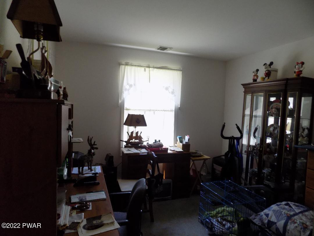 379 Long Meadow Road Milford, PA 18337 - Photo 7 of 19
