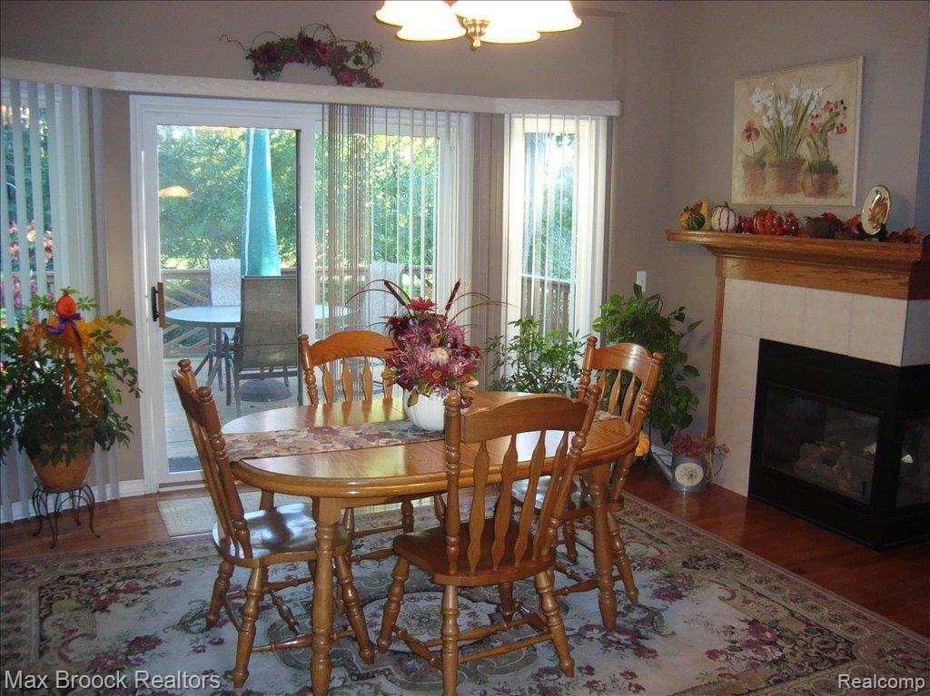 558 Bloomer Ridge Drive Rochester, MI 48307 - Photo 7 of 18 Dining Area