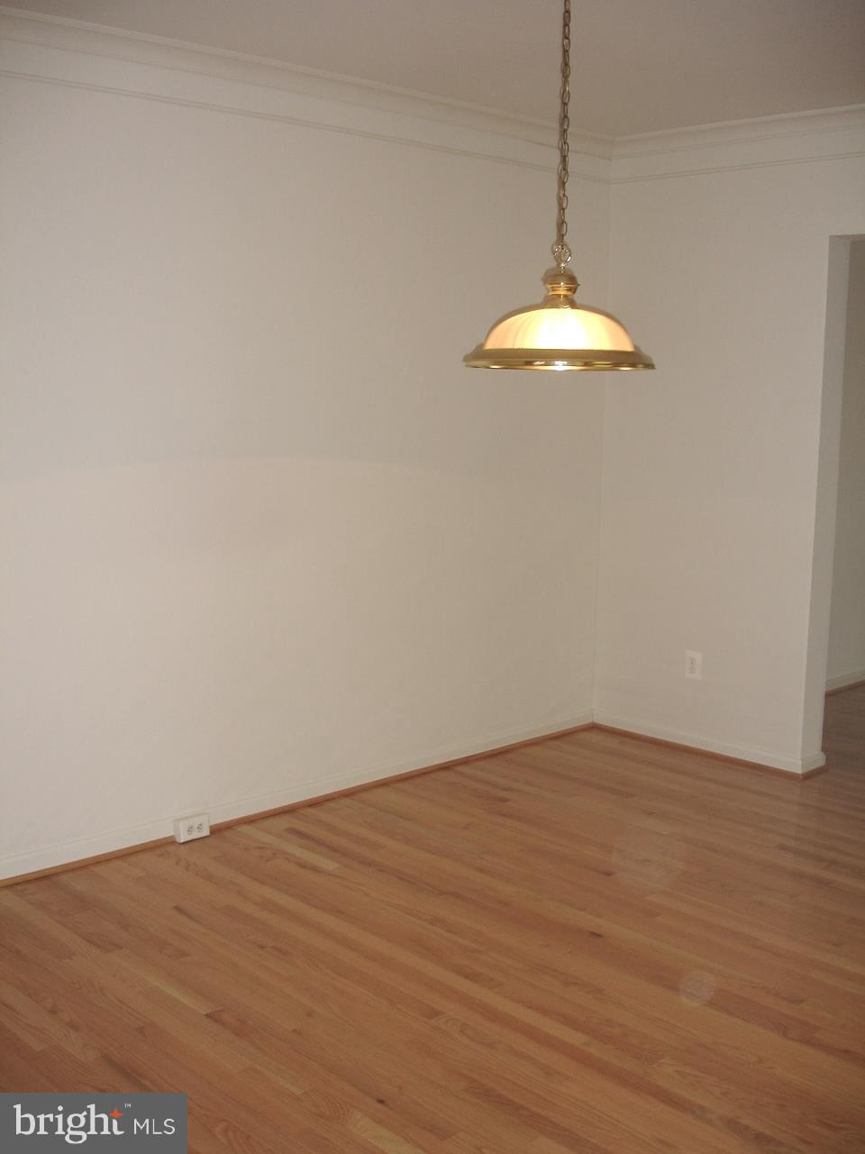 9060 Two Bays Road Lorton, VA 22079 - Photo 11 of 30 Breakfast Area