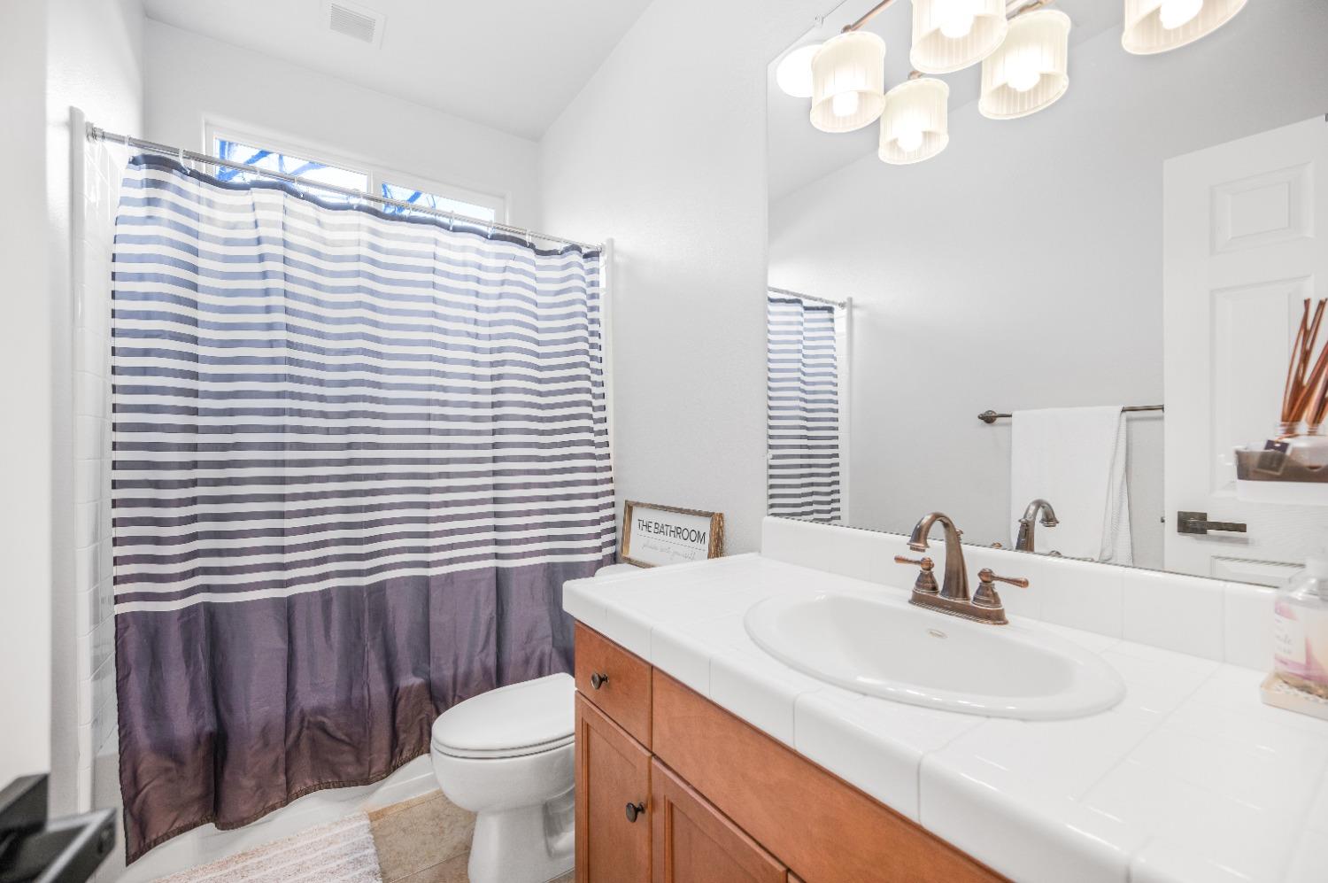 3585 Barclay Square Clovis, CA 93619 - Photo 23 of 41