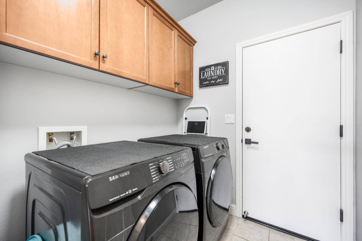 3585 Barclay Square Clovis, CA 93619 - Photo 26 of 41