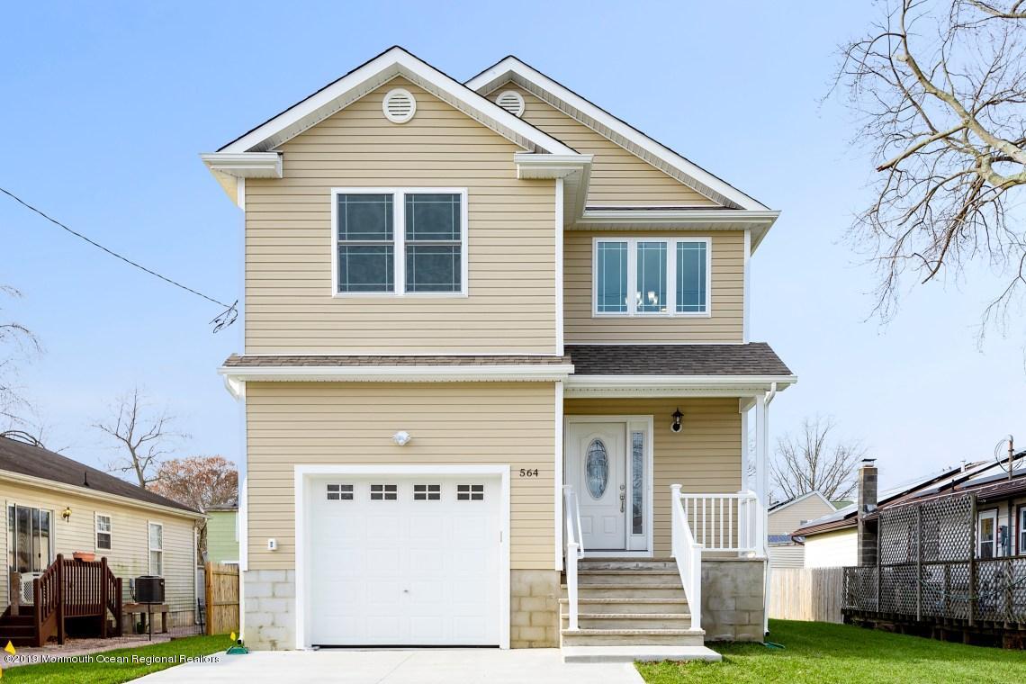 564 George Road Toms River, NJ 08753 - Photo 1 of 20 B101D27D-A0BA-47F6-8F0A-AEE52515C4FD